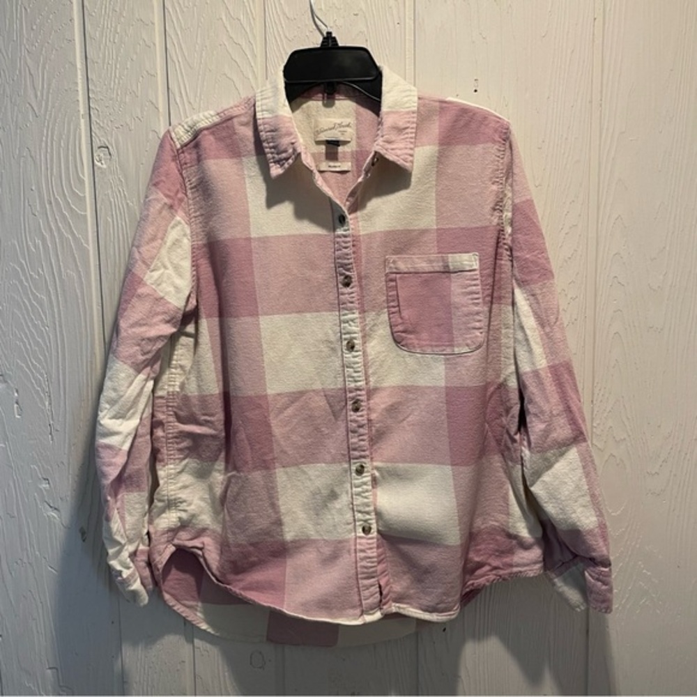 Universal Thread Pink & White Women’s Flannel